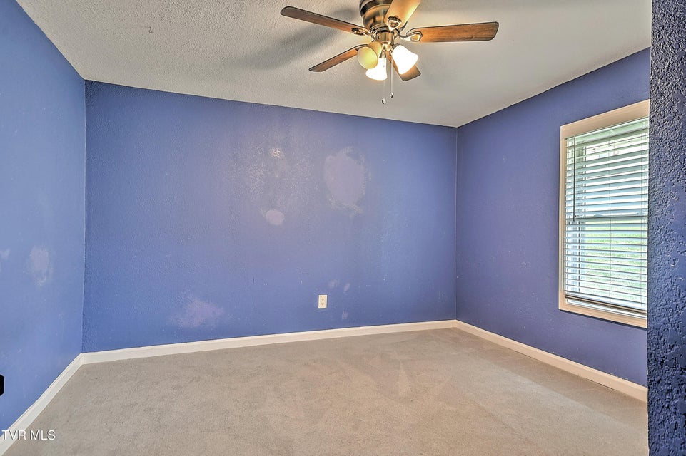 Photo #17: 257 Mockingbird Lane