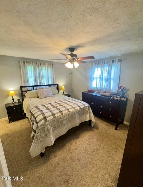 Photo #12: 138 Richard Street