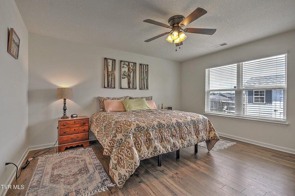 Photo #24: 3132 Phillips Way