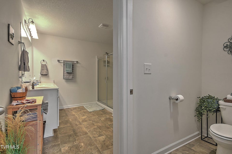 Photo #27: 3132 Phillips Way