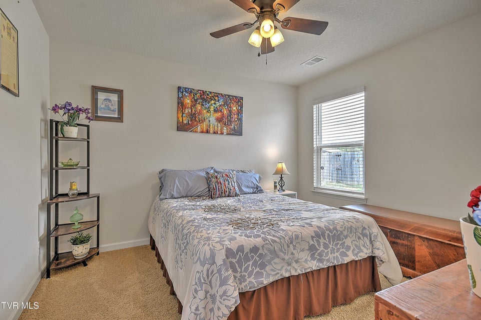 Photo #30: 3132 Phillips Way