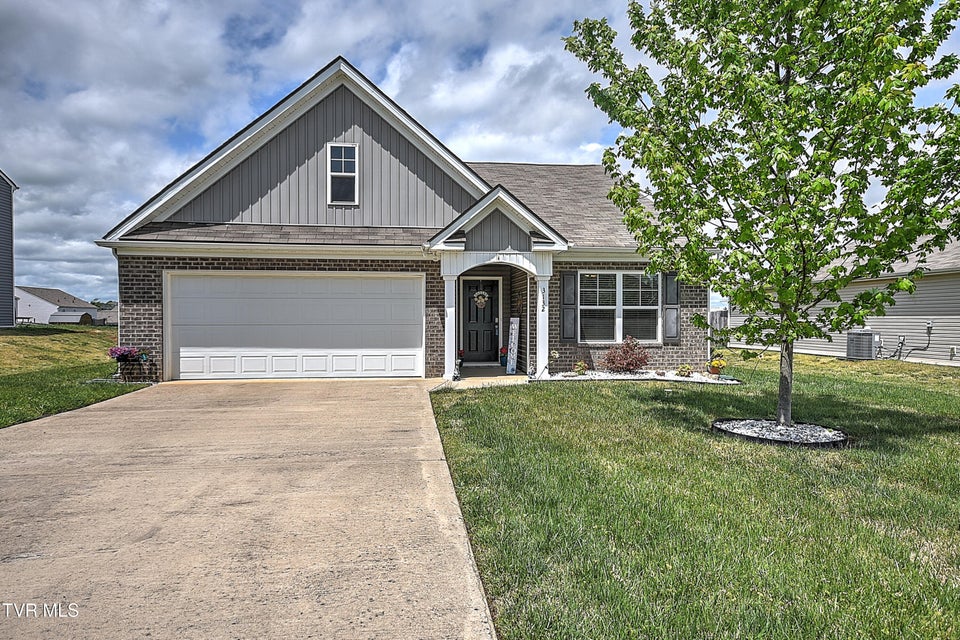 Photo #4: 3132 Phillips Way