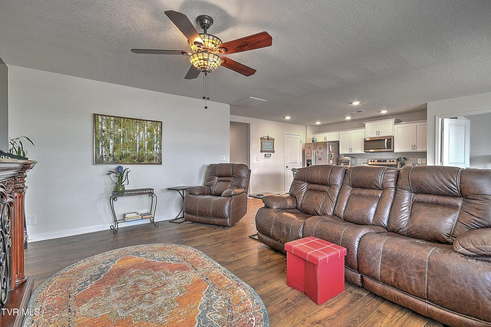 Photo #20: 3132 Phillips Way