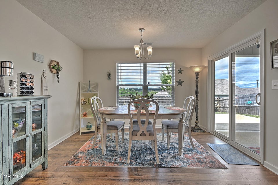 Photo #17: 3132 Phillips Way