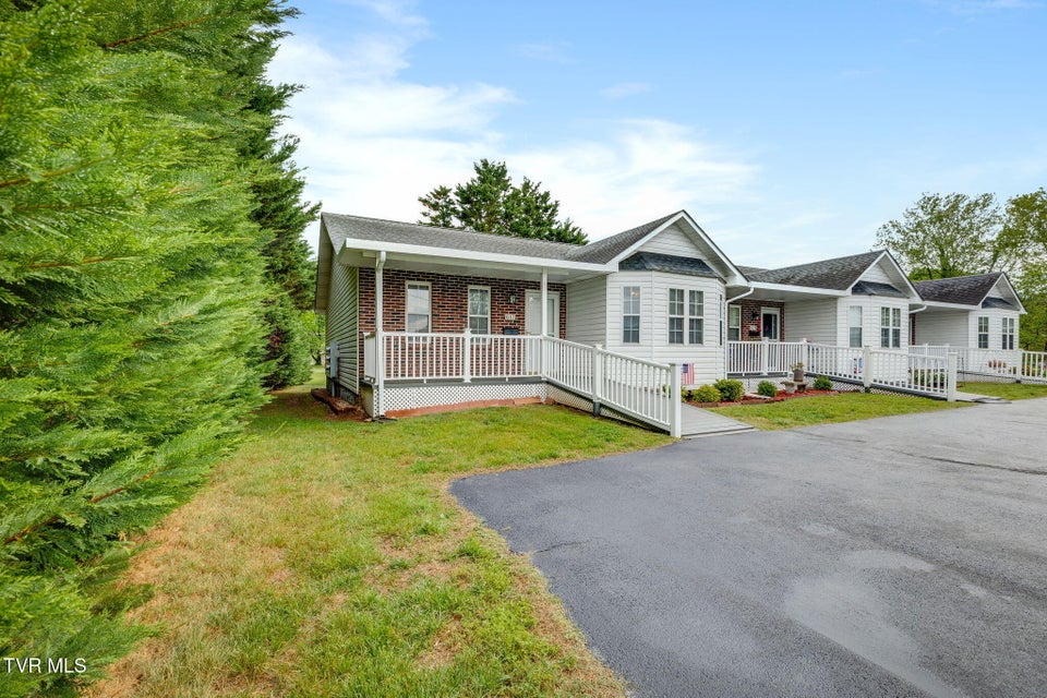 Photo #3: 617 Race Street