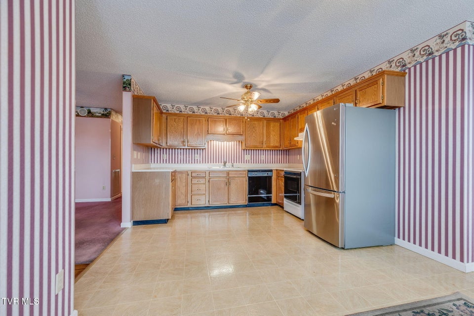 Photo #13: 617 Race Street