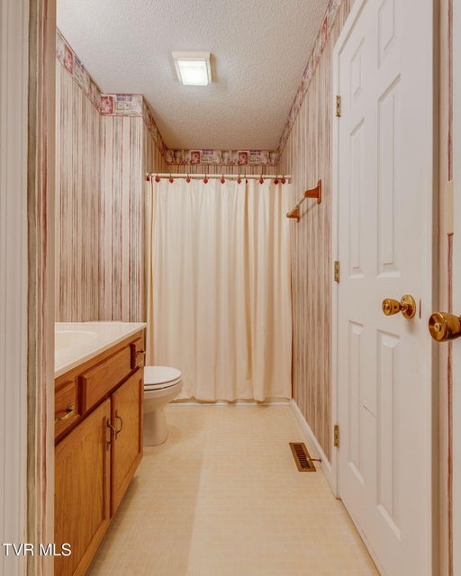 Photo #22: 617 Race Street