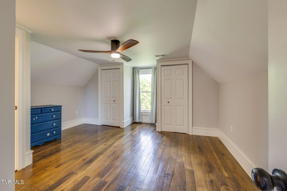 Photo #35: 1360 Cora Lane