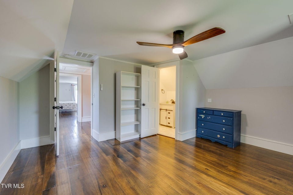 Photo #36: 1360 Cora Lane