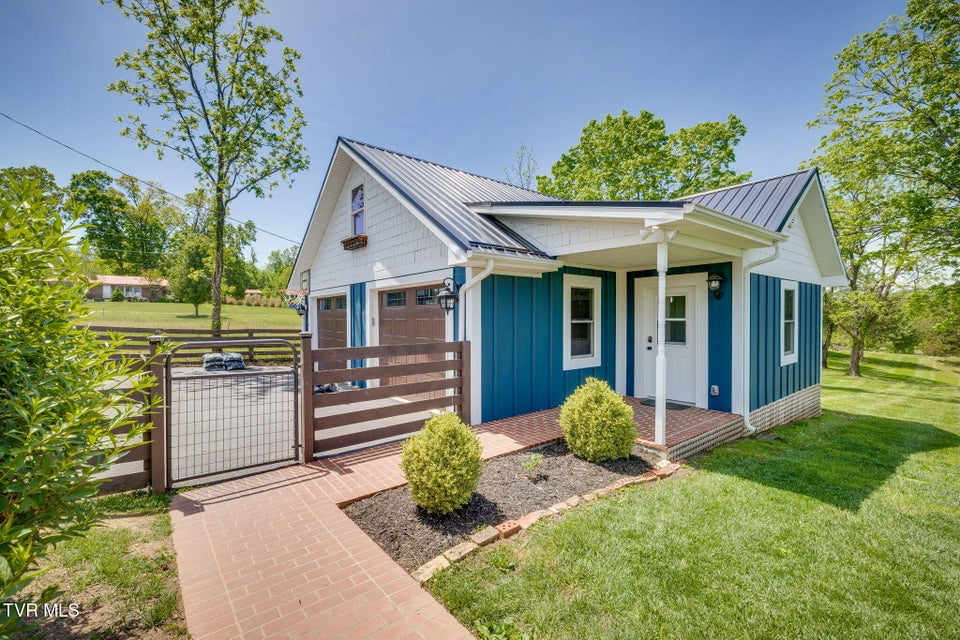 Photo #52: 1360 Cora Lane