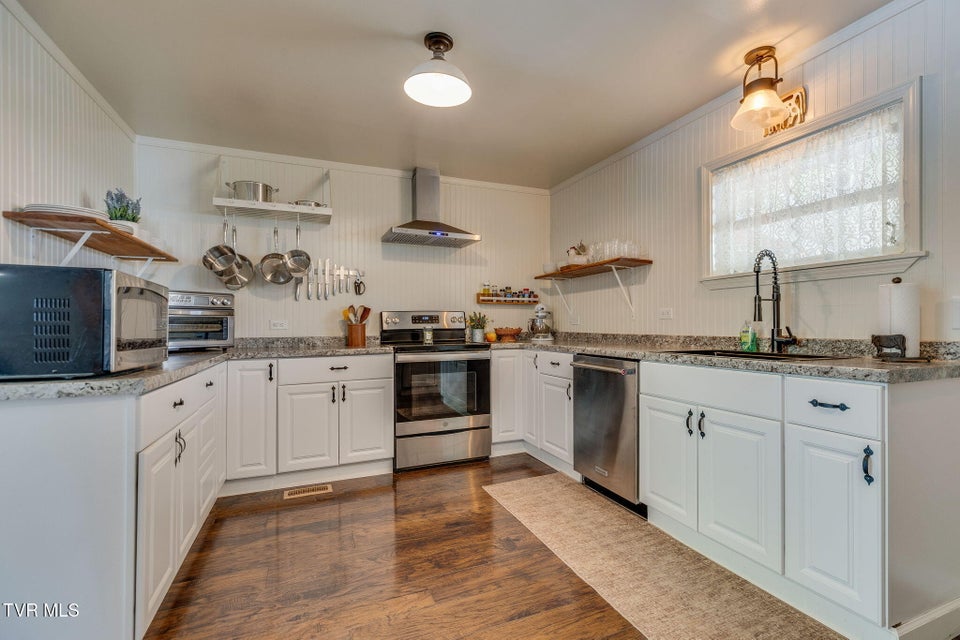 Photo #11: 4320 Reservoir Road