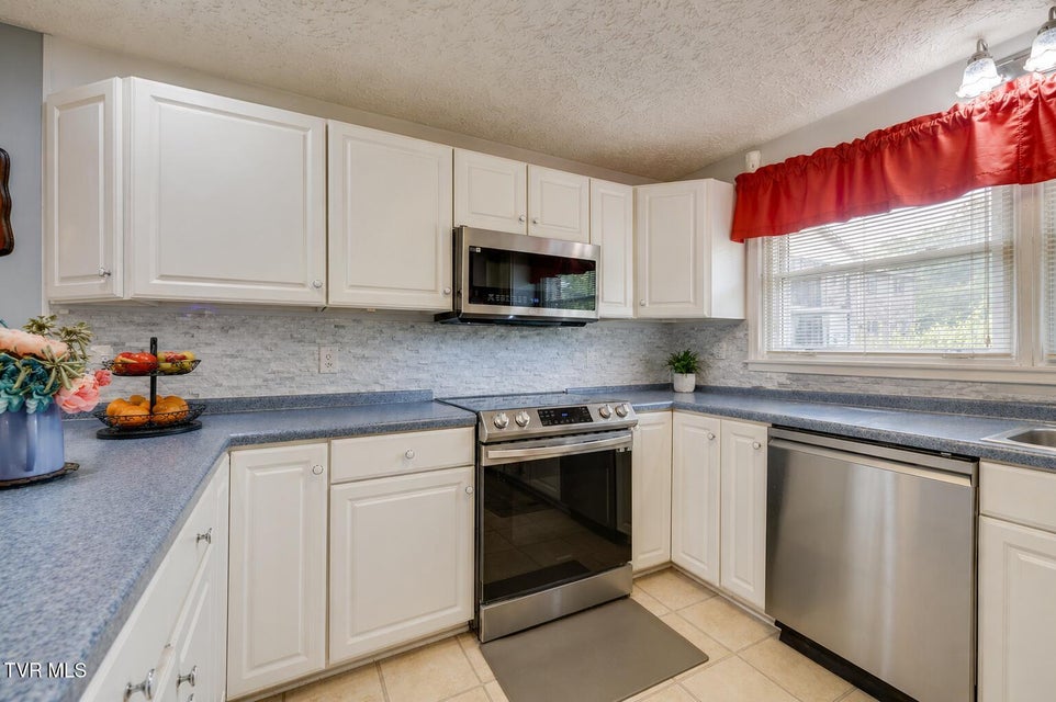 Photo #9: 404 Charleston Street