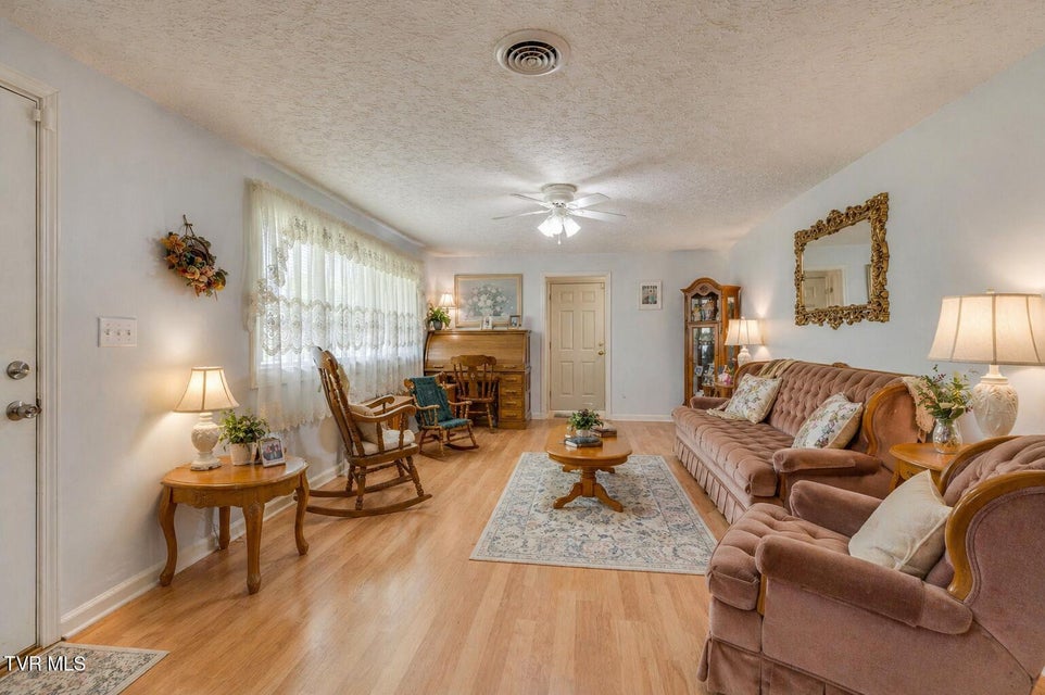 Photo #6: 404 Charleston Street