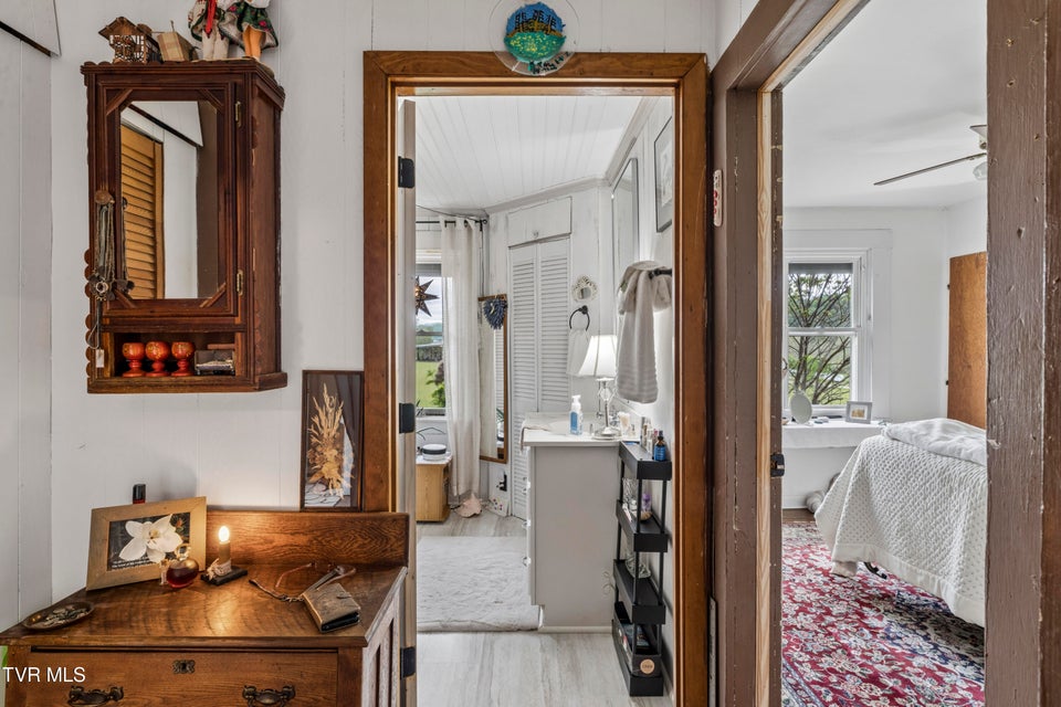 Photo #22: 278 Old Butler 