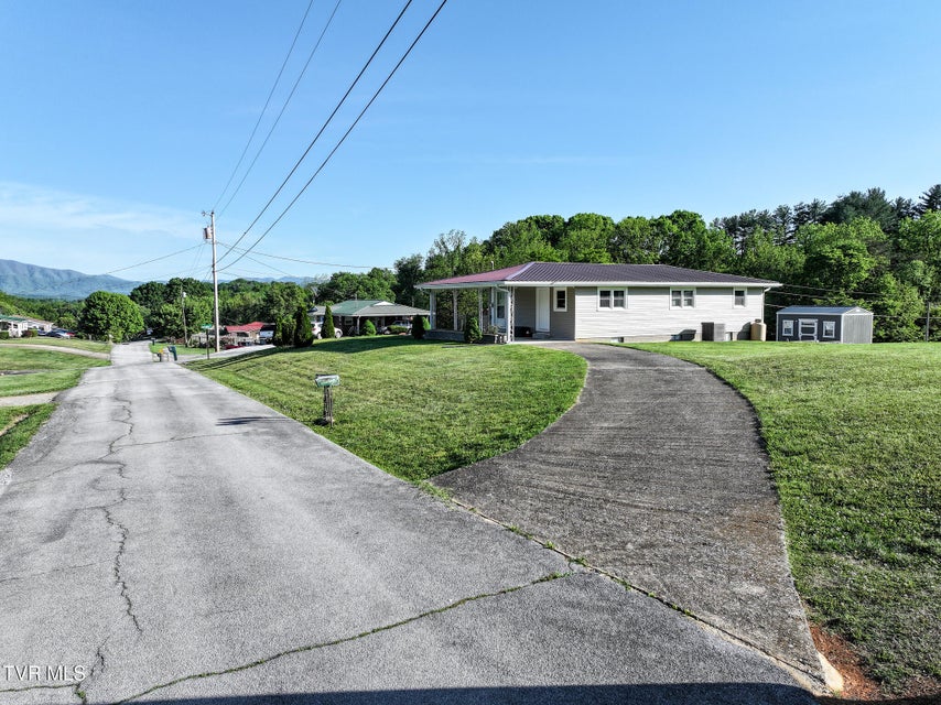 Photo #22: 12 Lorraine Street