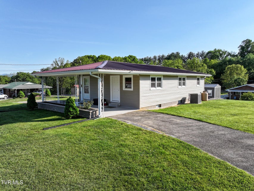 Photo #23: 12 Lorraine Street