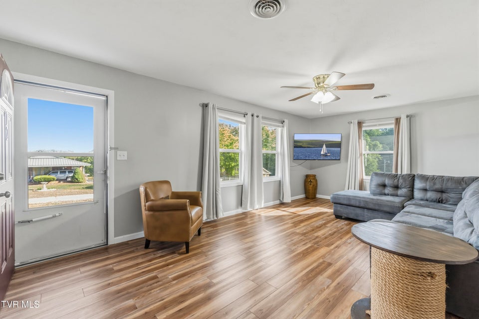 Photo #2: 12 Lorraine Street