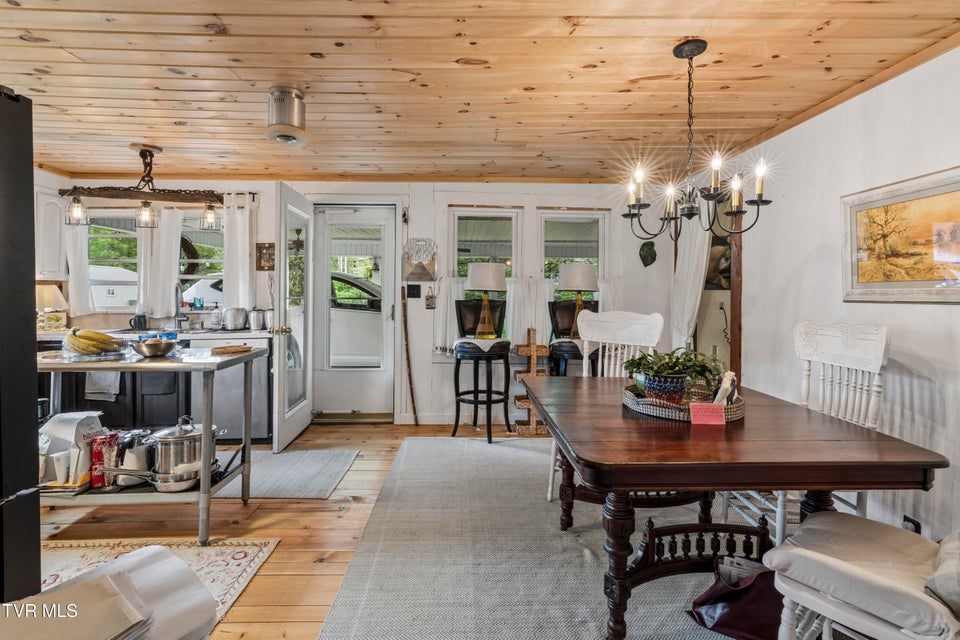 Photo #27: 278 Old Butler 