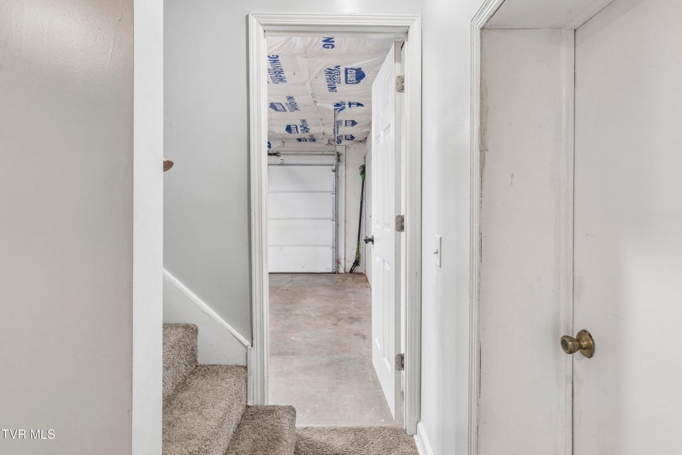 Photo #47: 802 Chestnut Avenue