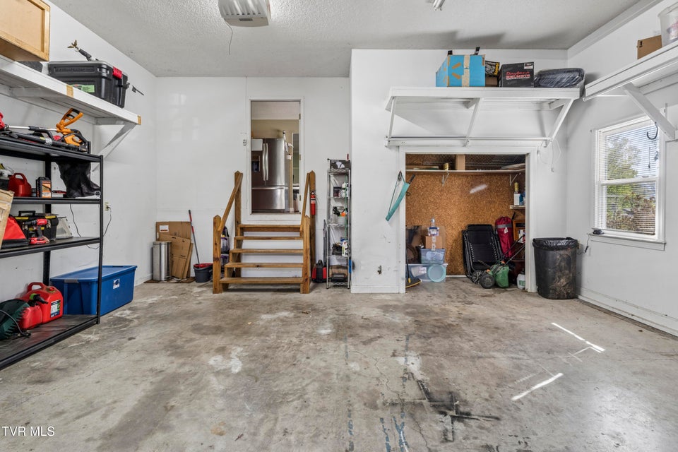 Photo #51: 802 Chestnut Avenue