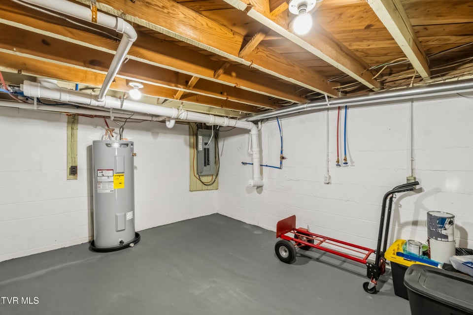 Photo #11: 12 Lorraine Street