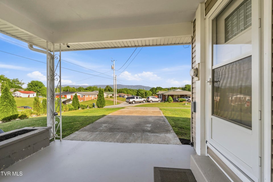 Photo #13: 12 Lorraine Street