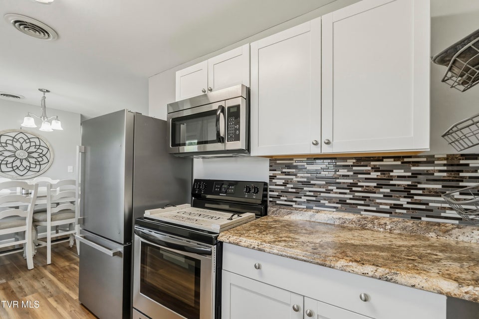 Photo #16: 12 Lorraine Street