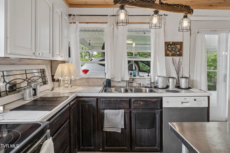 Photo #30: 278 Old Butler 