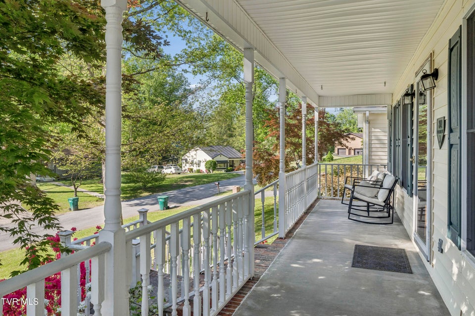 Photo #58: 802 Chestnut Avenue