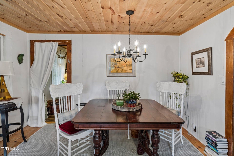 Photo #31: 278 Old Butler 