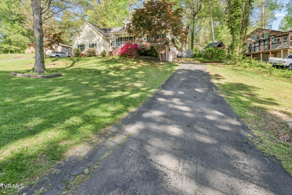 Photo #61: 802 Chestnut Avenue