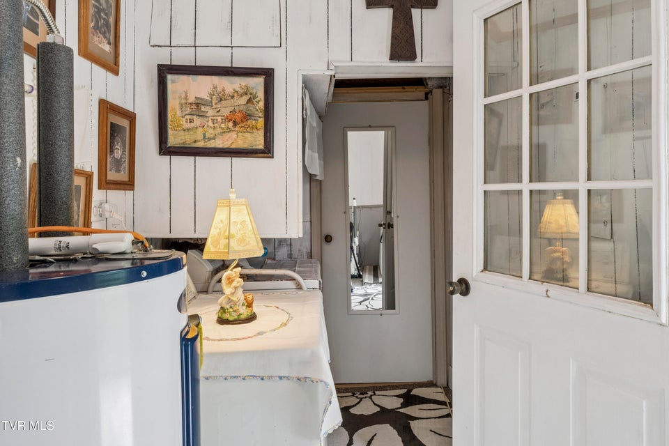 Photo #35: 278 Old Butler 