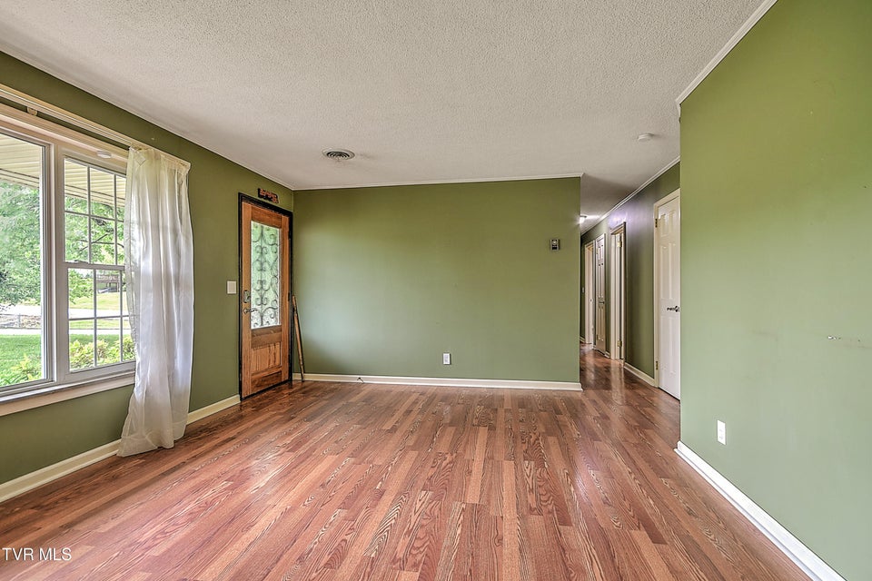 Photo #6: 101 Garden Circle