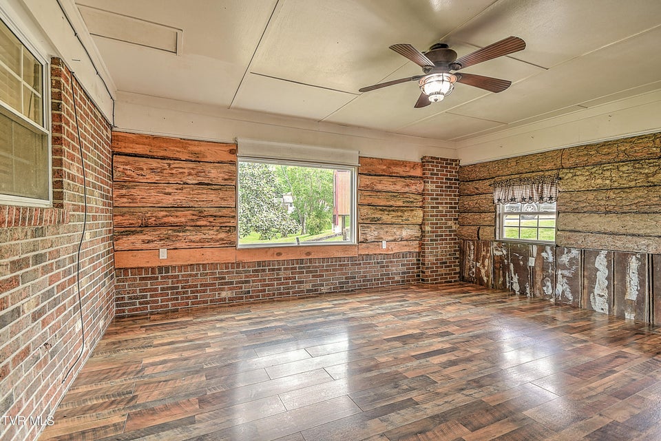 Photo #14: 101 Garden Circle