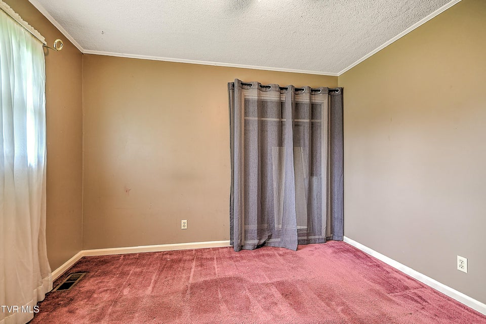 Photo #18: 101 Garden Circle