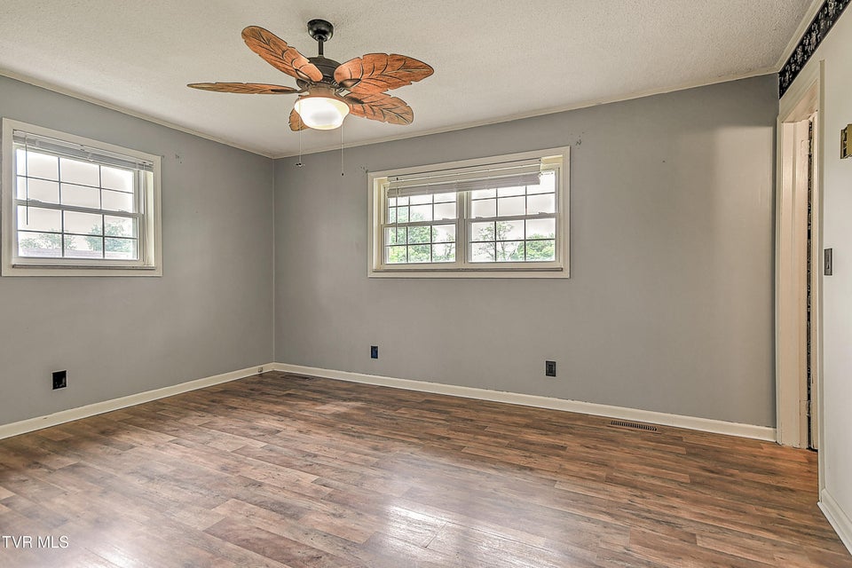 Photo #24: 101 Garden Circle