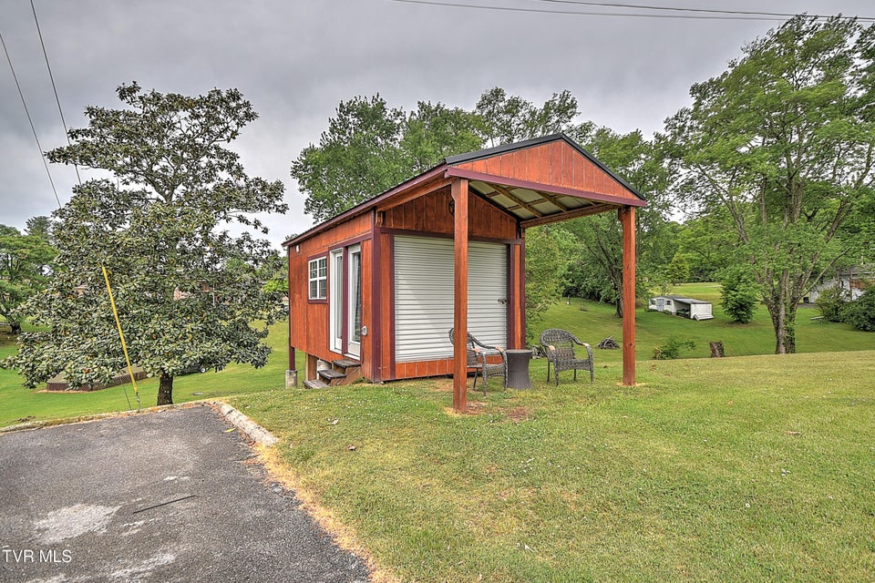 Photo #36: 101 Garden Circle