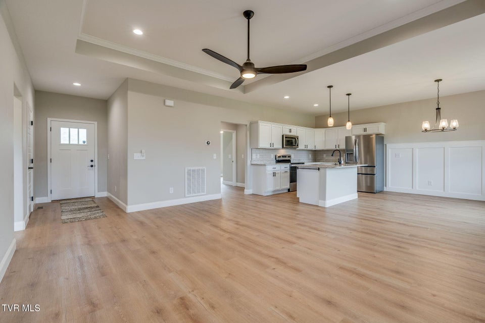 Photo #7: 225 Old Stage Road