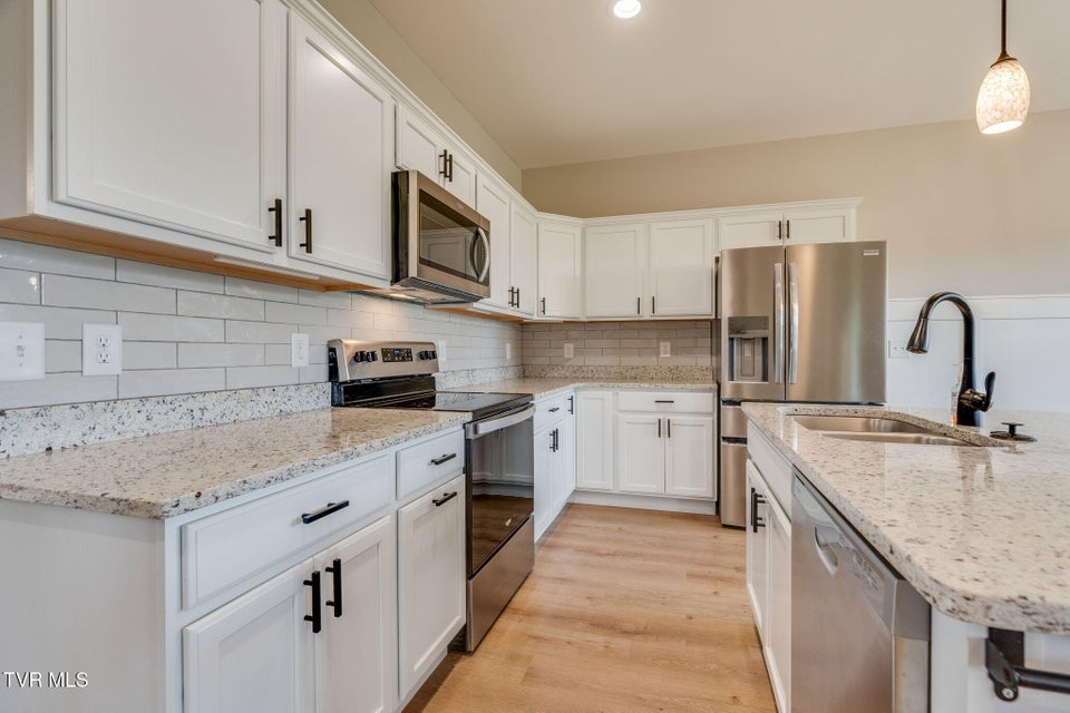 Photo #12: 225 Old Stage Road