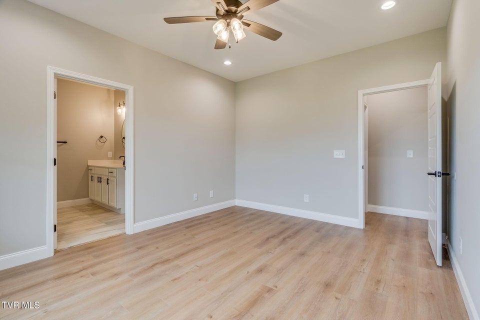 Photo #15: 225 Old Stage Road