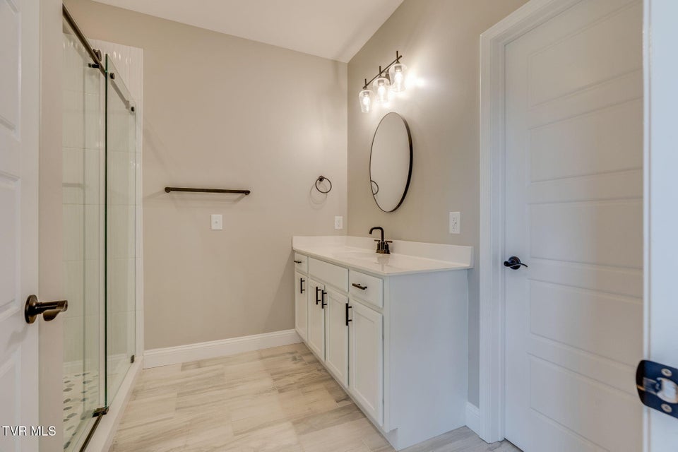 Photo #16: 225 Old Stage Road