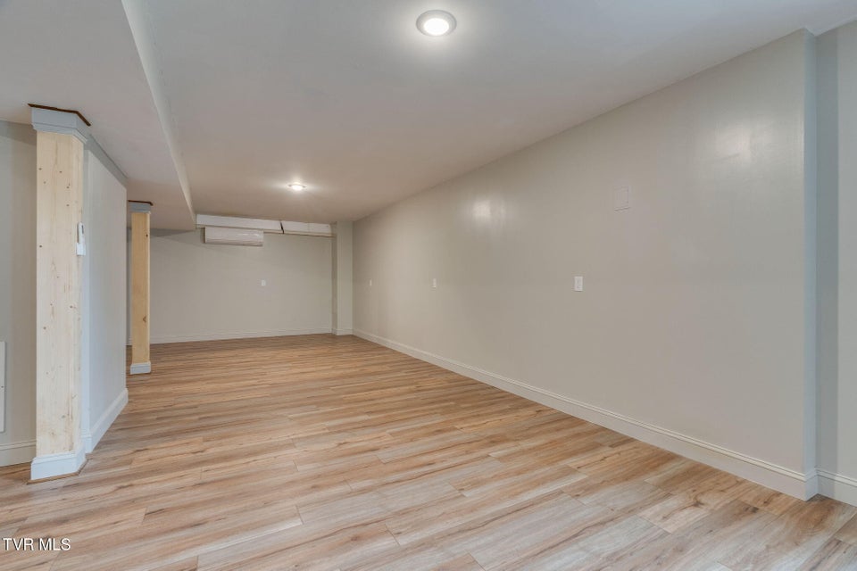 Photo #27: 225 Old Stage Road