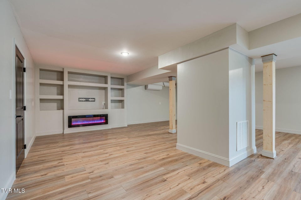 Photo #29: 225 Old Stage Road