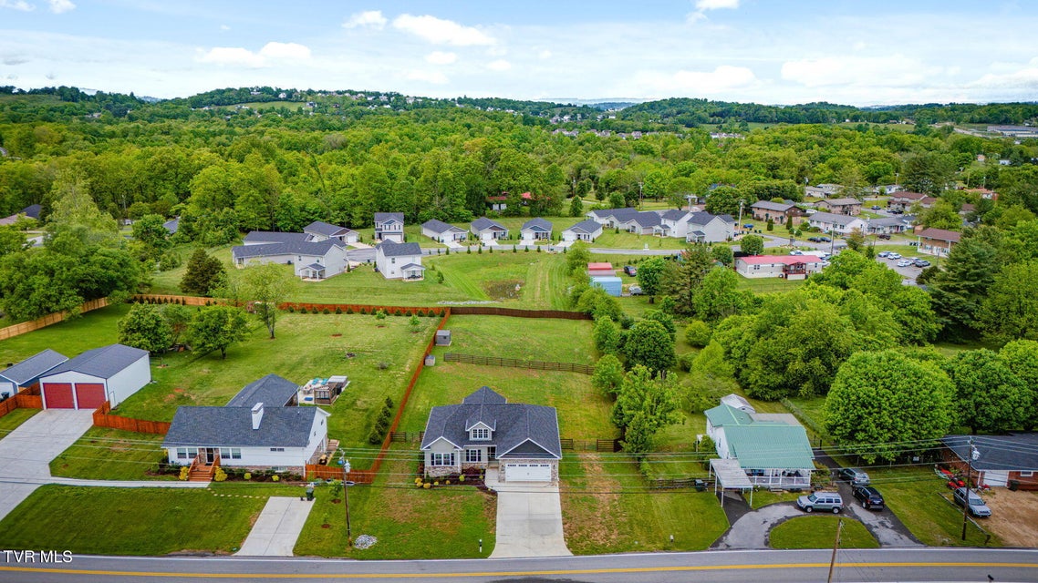 Photo #43: 225 Old Stage Road