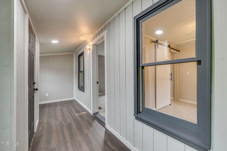 Photo #6: 3304 Thornton Drive