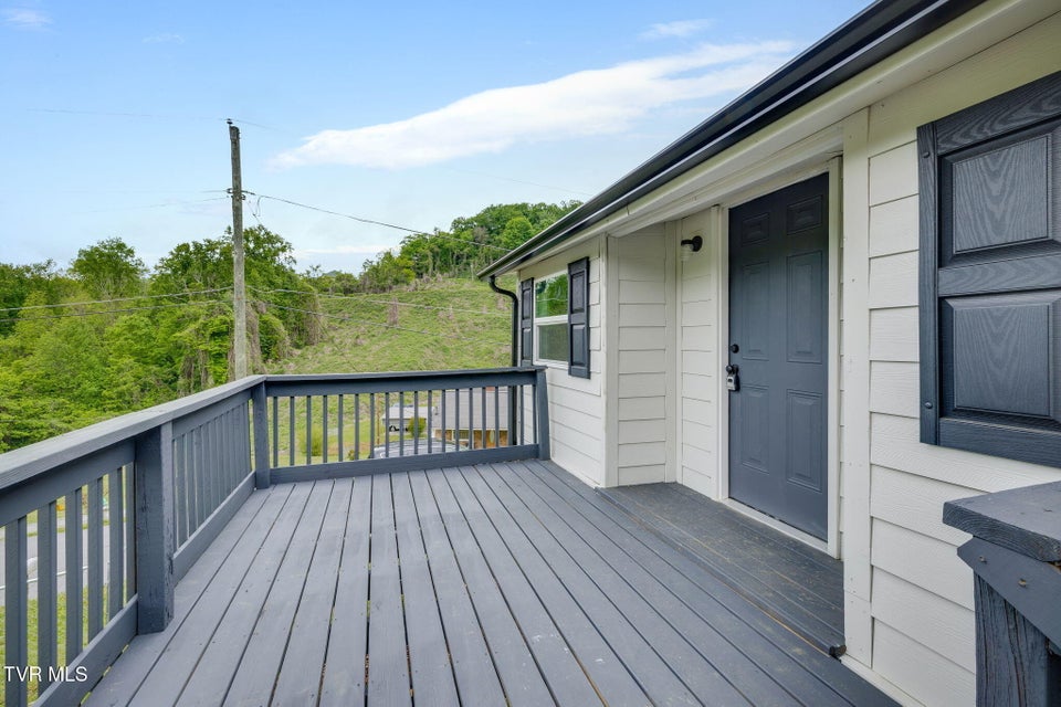 Photo #4: 3304 Thornton Drive