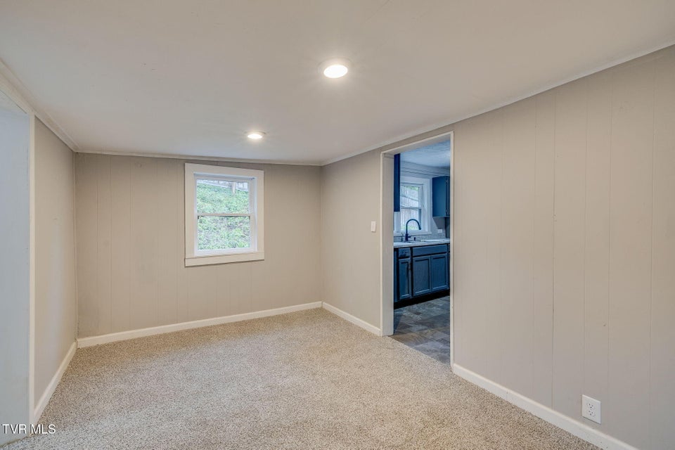 Photo #15: 3304 Thornton Drive