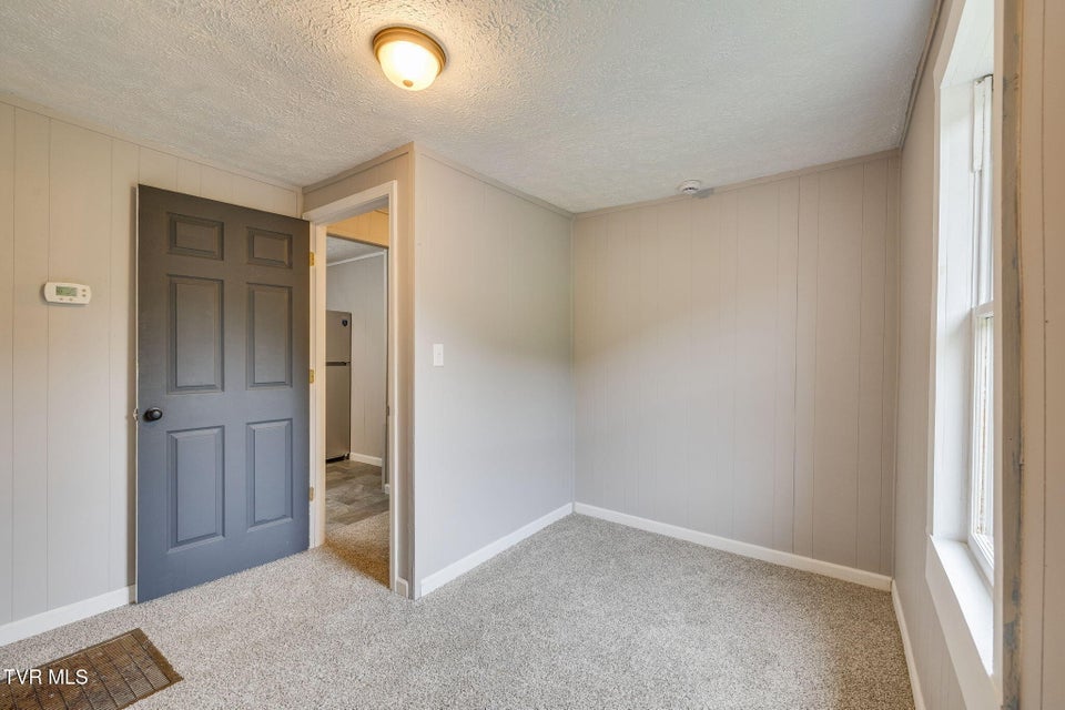 Photo #19: 3304 Thornton Drive