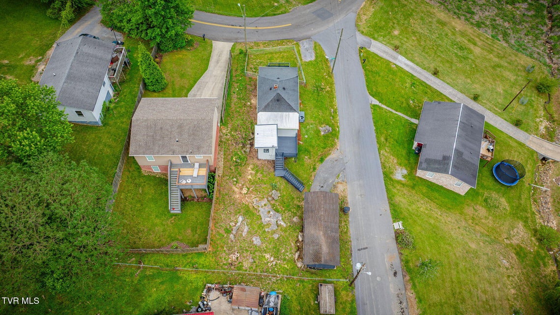 Photo #27: 3304 Thornton Drive