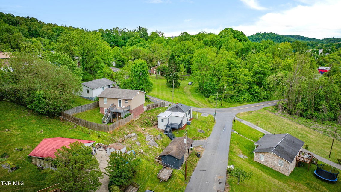 Photo #28: 3304 Thornton Drive